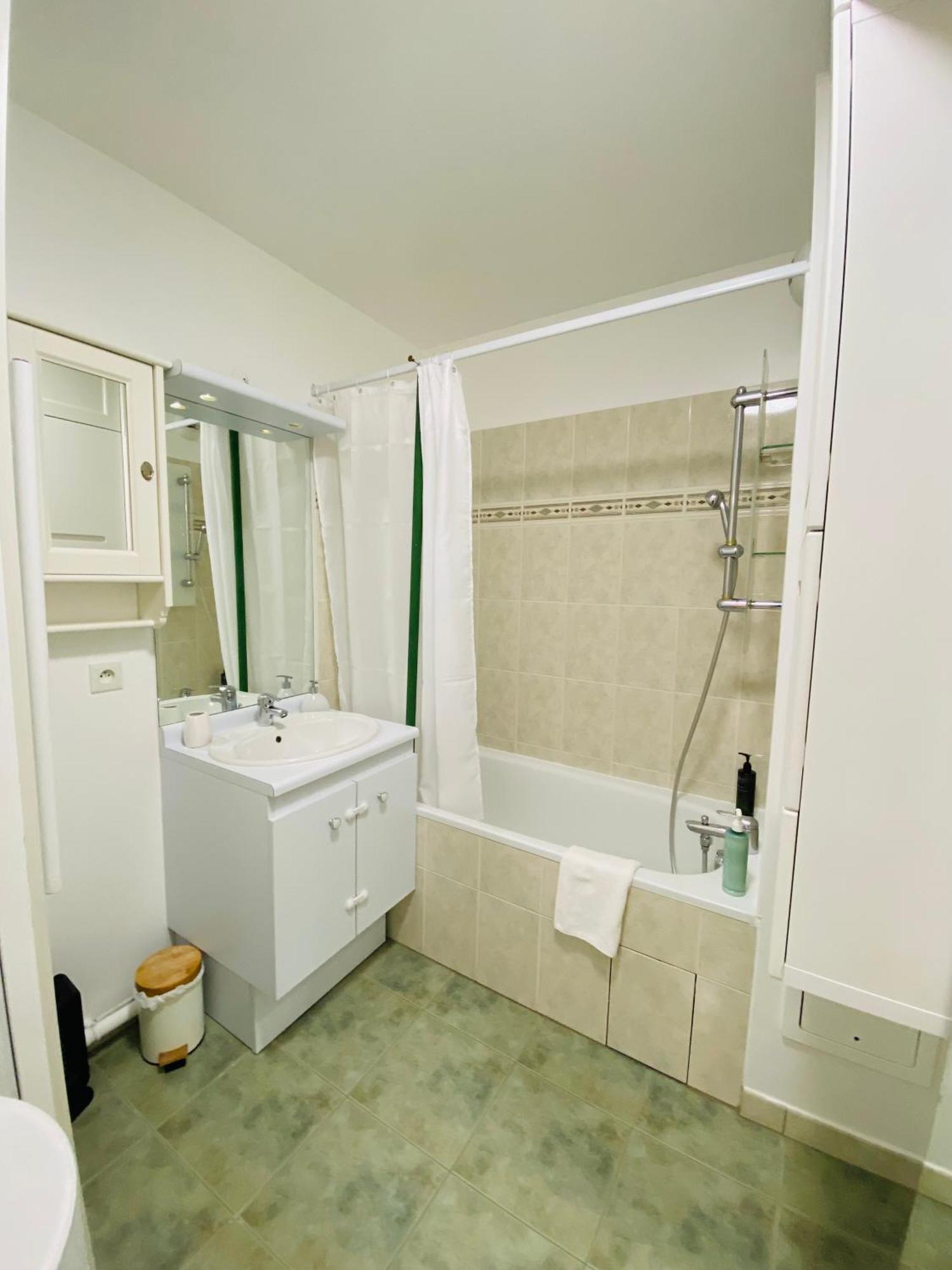 מונטבראן Charmant Appartement 3 Pieces Proche Rer & Disney מראה חיצוני תמונה